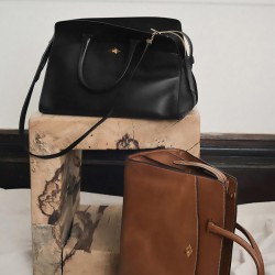 Commuter bag leather designer handbag